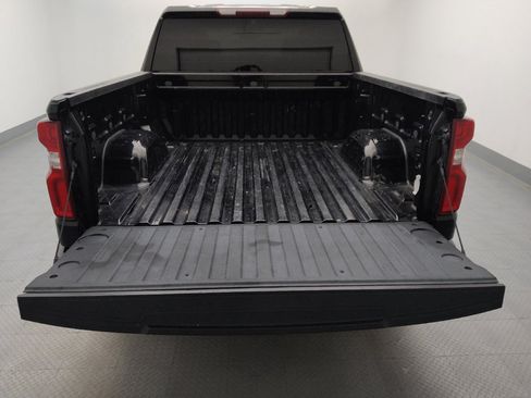 Used 2022 Chevrolet Silverado 1500 Custom RWD image 29