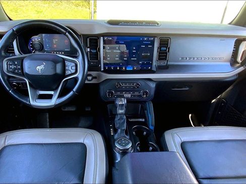 Used 2022 Ford Bronco Wildtrak AWD/4WD image 14
