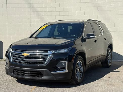 Used 2023 Chevrolet Traverse LT AWD/4WD image 1