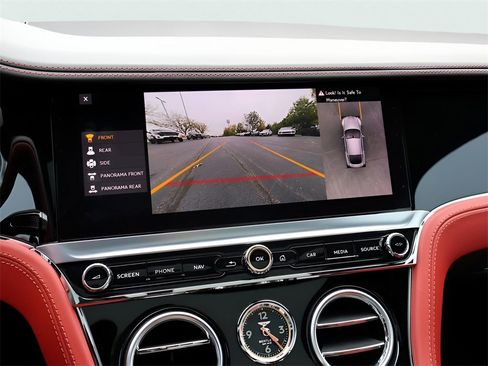 Used 2023 Bentley Continental GT Azure image 26