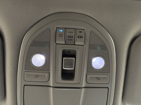 Used 2018 Genesis G80 3.8 w/ Option Group 02 image 29