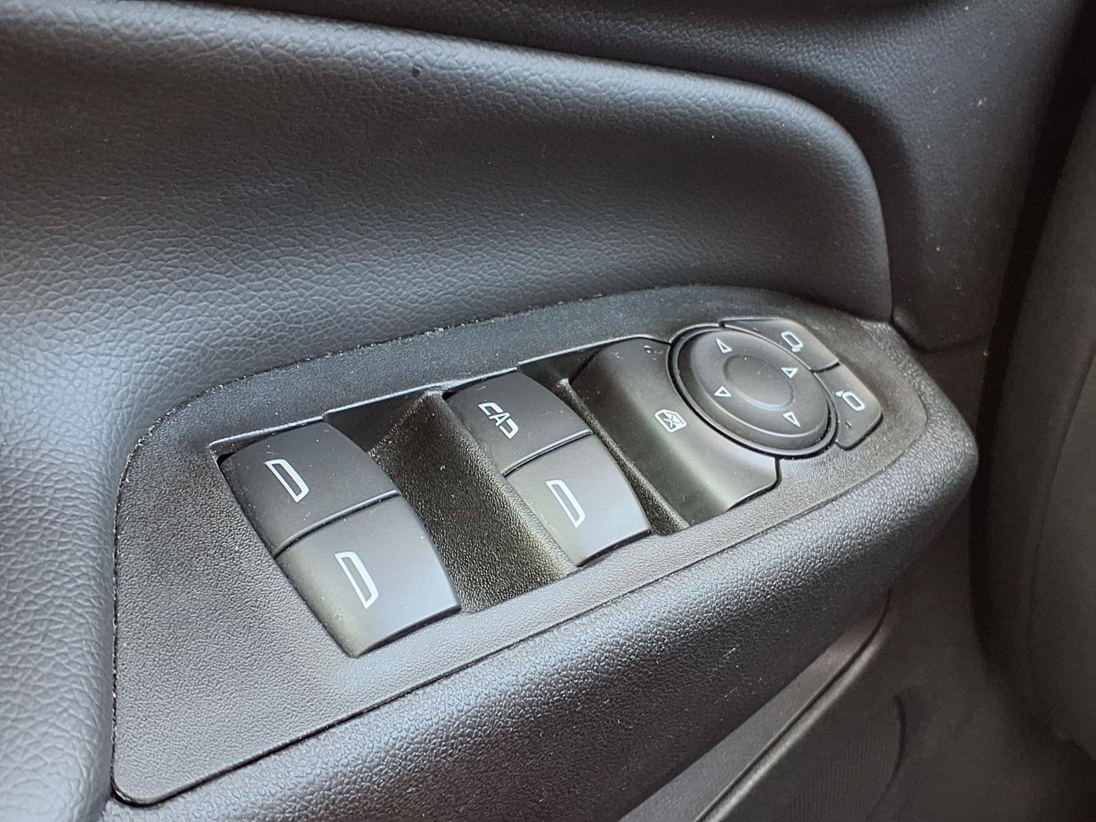 Used 2021 Chevrolet Equinox LT FWD image 21