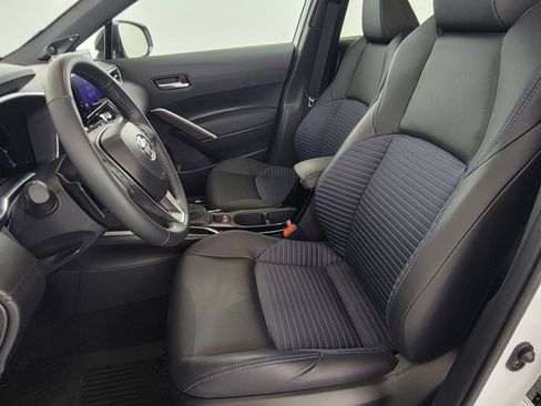 Certified 2025 Toyota Corolla Cross AWD Hybrid image 15