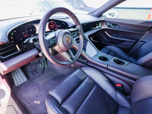 Certified 2021 Porsche Taycan image 4