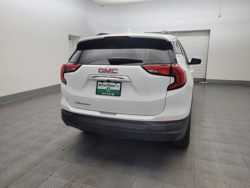 Used 2020 GMC Terrain SLE w/ Driver Convenience Package FWD image 7