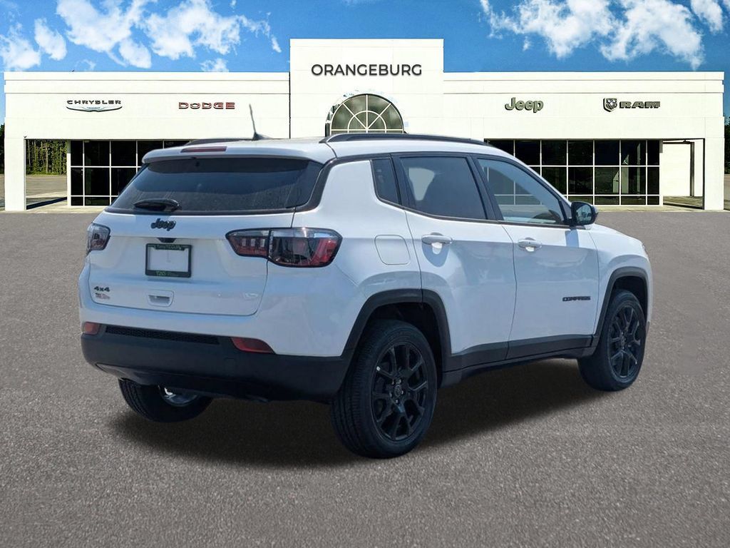 New 2026 Jeep Compass Latitude AWD/4WD image 8