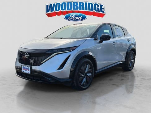 Used 2024 Nissan Ariya AWD image 2
