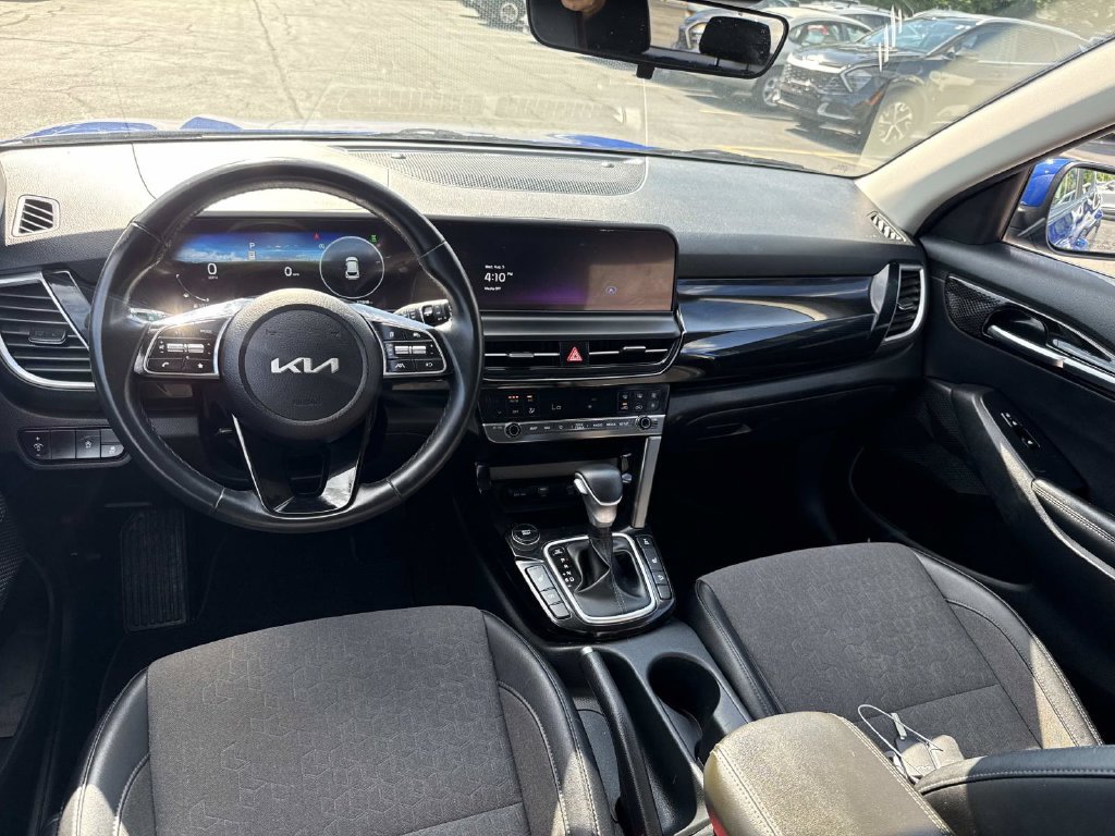 Used 2024 Kia Seltos S AWD/4WD image 14