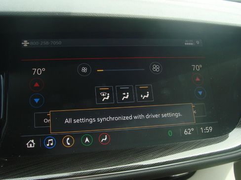 Used 2022 Buick Envision Essence w/ Technology Package I AWD/4WD image 28