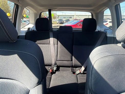 Used 2016 Subaru Forester 2.5i Premium w/ All-Weather Package AWD/4WD image 10