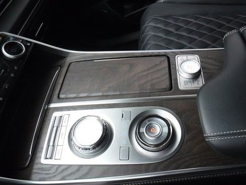 Used 2024 Genesis GV80 3.5T w/ Prestige Package image 30