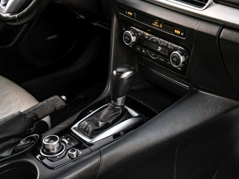 Used 2016 MAZDA MAZDA3 s Grand Touring image 27