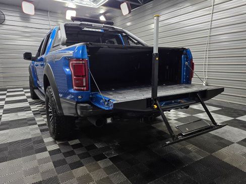 Used 2019 Ford F150 Raptor w/ Equipment Group 802A Luxury AWD/4WD image 11