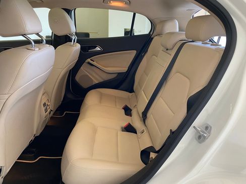 Used 2018 Mercedes-Benz GLA 250 4MATIC image 14