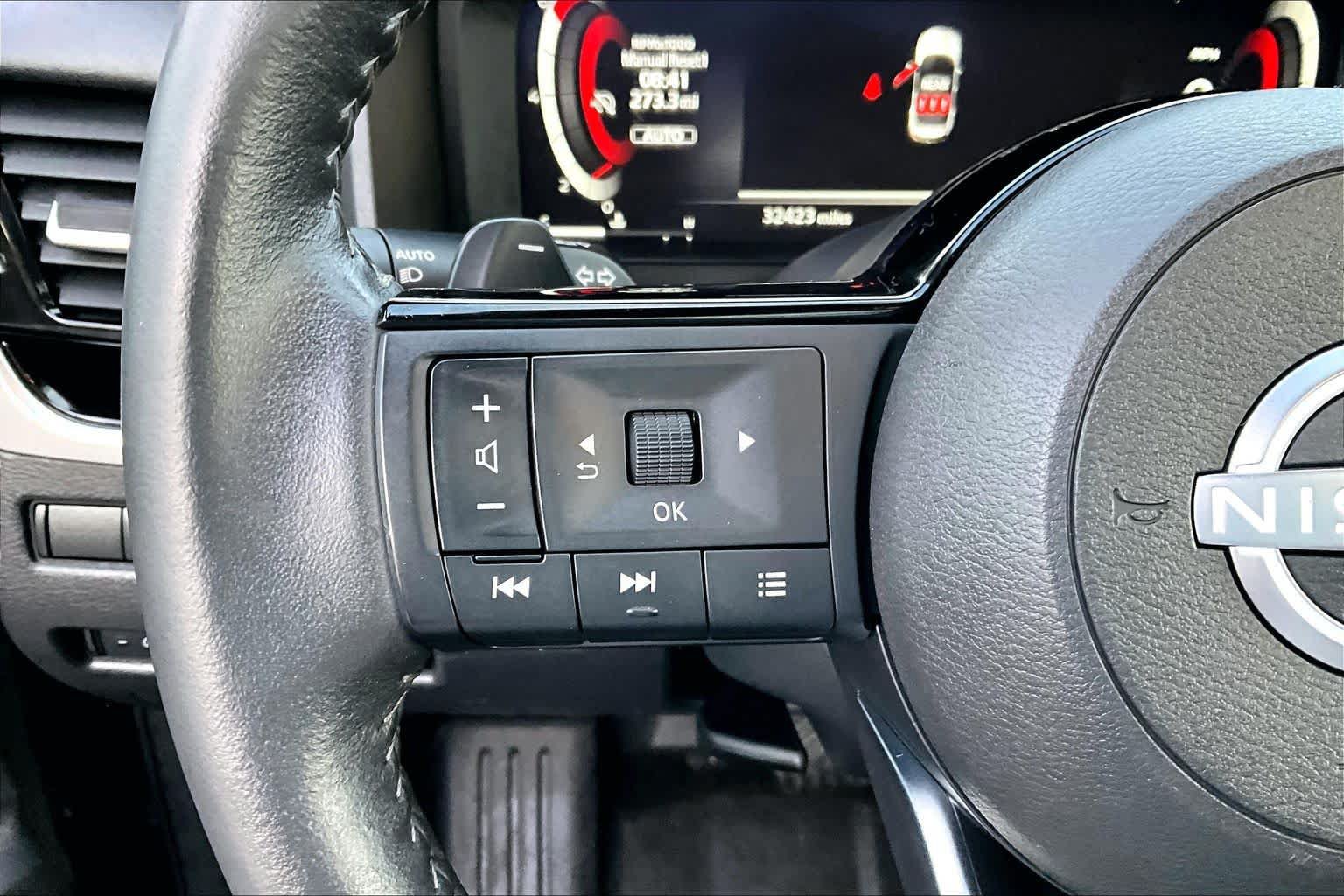 Used 2024 Nissan Rogue SL w/ SL Premium Package AWD/4WD image 23