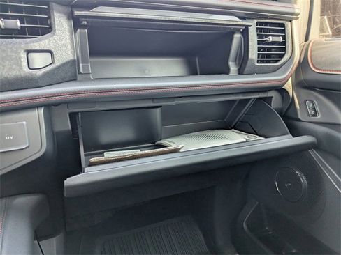 Used 2024 Ford Expedition Limited image 26