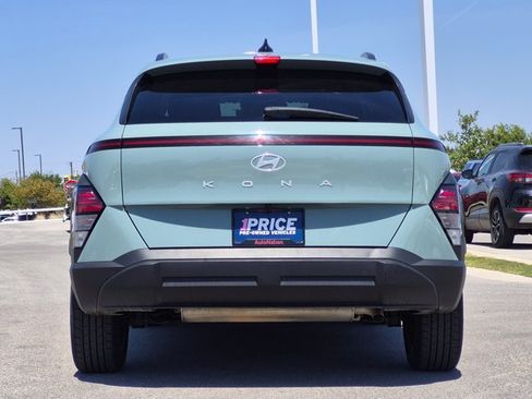Used 2024 Hyundai Kona SEL FWD image 7