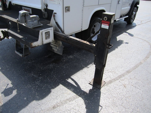 Used 2015 Ford F550 4x4 Regular Cab Super Duty image 19