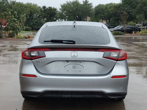 Used 2024 Honda Civic EX-L image 4