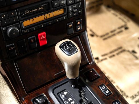 Used 1998 Mercedes-Benz SL 500 image 24