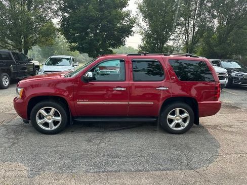 Used 2012 Chevrolet Tahoe LTZ AWD/4WD image 2