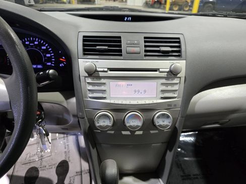 Used 2011 Toyota Camry LE w/ LE Extra-Value Pkg image 35