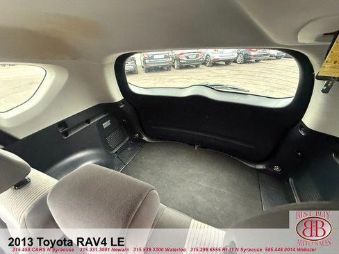 Used 2013 Toyota RAV4 LE FWD image 12