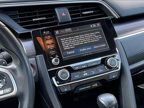 Used 2019 Honda Civic Touring image 7