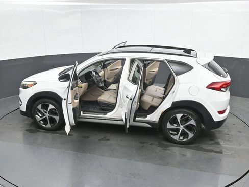 Used 2017 Hyundai Tucson Limited w/ Limited Ultimate Package 03 AWD/4WD image 42
