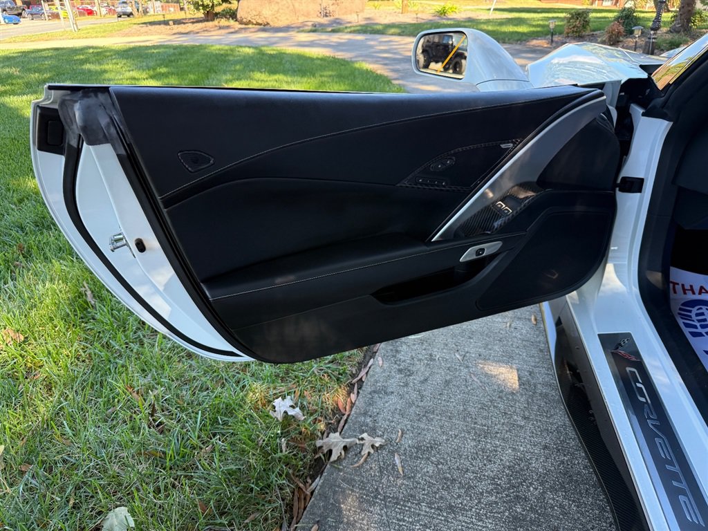 Used 2019 Chevrolet Corvette Z06 RWD image 48