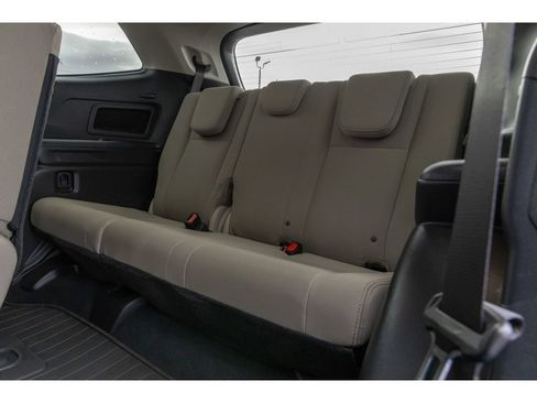 Used 2025 Subaru Ascent Premium w/ Premium Package image 15