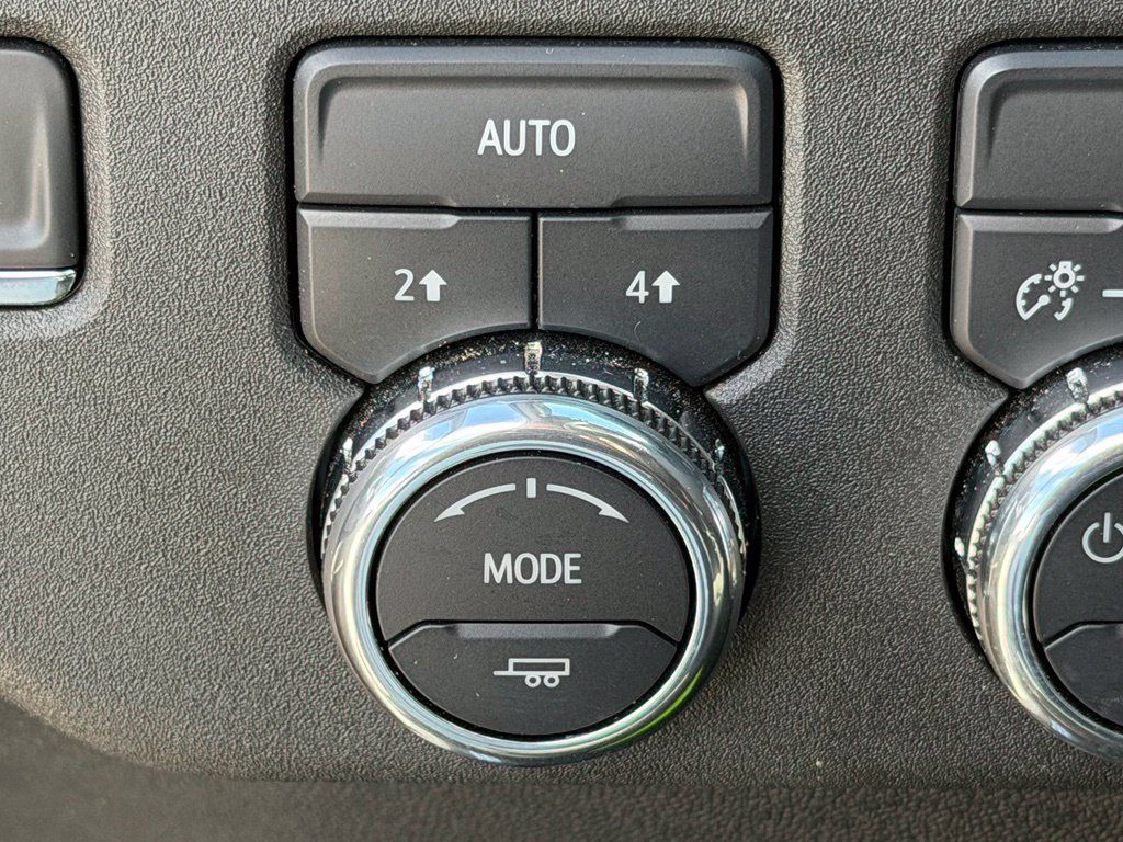 Used 2025 GMC Sierra 1500 Elevation AWD/4WD image 17