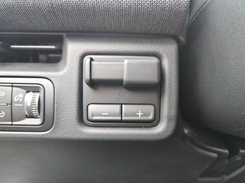 New 2026 GMC Sierra EV Elevation image 19