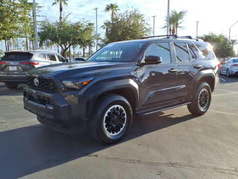 Certified 2025 Toyota 4Runner TRD Off-Road Premium AWD/4WD image 8
