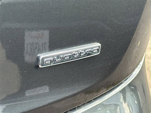 Used 2021 Audi Q5 2.0T Premium w/ Convenience Package image 24