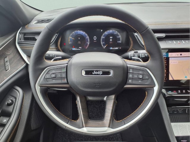 New 2026 Jeep Grand Cherokee L Limited AWD/4WD image 24