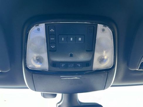 Used 2025 Dodge Durango R/T AWD/4WD image 44