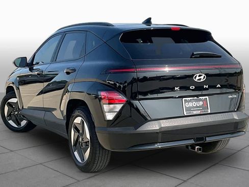 Certified 2024 Hyundai Kona SEL FWD image 10