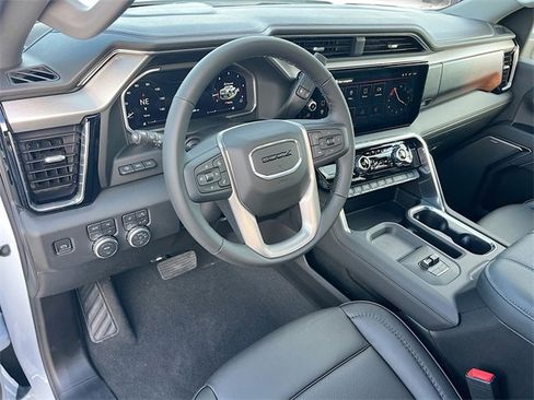 New 2026 GMC Sierra 2500 Denali w/ Denali Reserve Package image 6