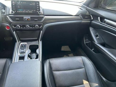 Used 2019 Honda Accord Sport image 13