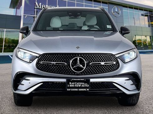 Used 2026 Mercedes-Benz GLC 300 4MATIC image 3