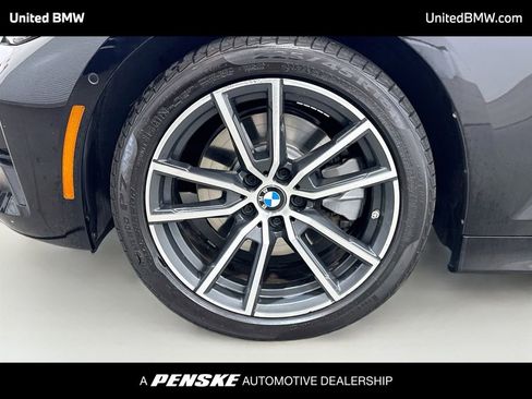 Used 2019 BMW 330i Sedan RWD image 2