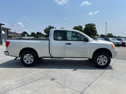 Used 2014 Nissan Titan S RWD image 3
