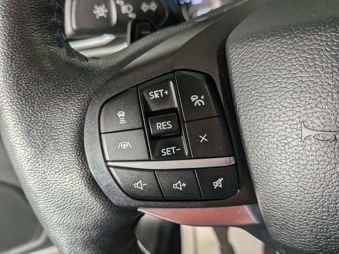 Used 2020 Ford Explorer Limited image 21