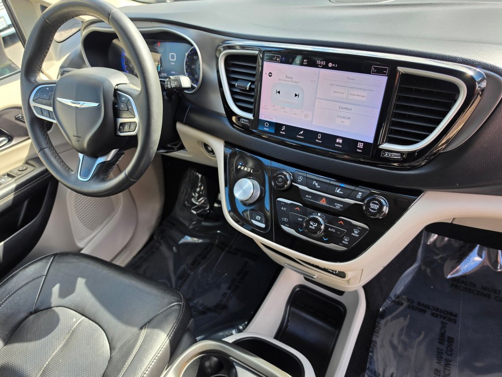 Used 2022 Chrysler Pacifica Touring-L FWD image 35