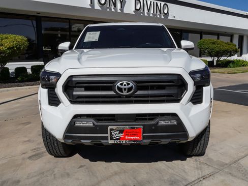 Used 2024 Toyota Tacoma SR5 AWD/4WD image 3