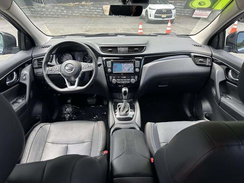Used 2018 Nissan Rogue Sport SL w/ SL Premium Package AWD/4WD image 12