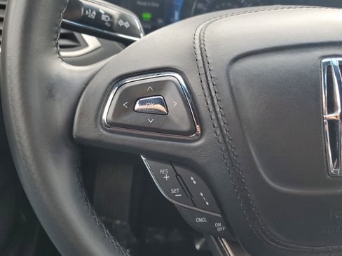 Used 2019 Lincoln MKZ Reserve image 26