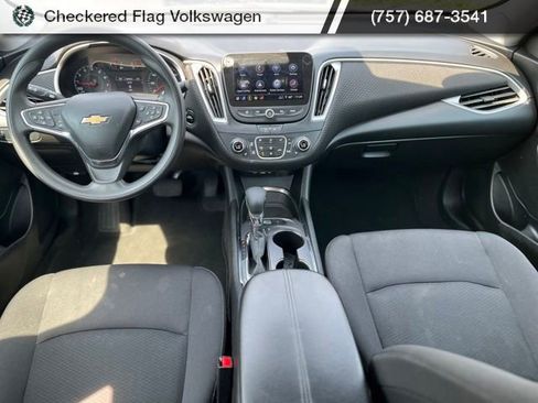 Used 2024 Chevrolet Malibu LT FWD image 27