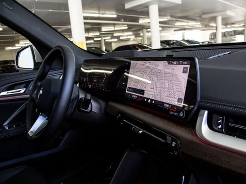 Certified 2025 BMW X1 xDrive28i w/ Technology Package image 28